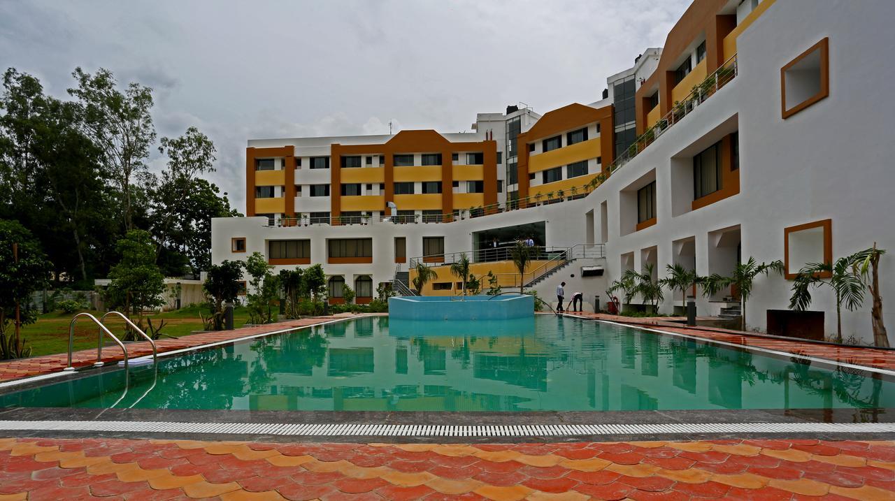Kamlesh Continental Hotel Angul ภายนอก รูปภาพ