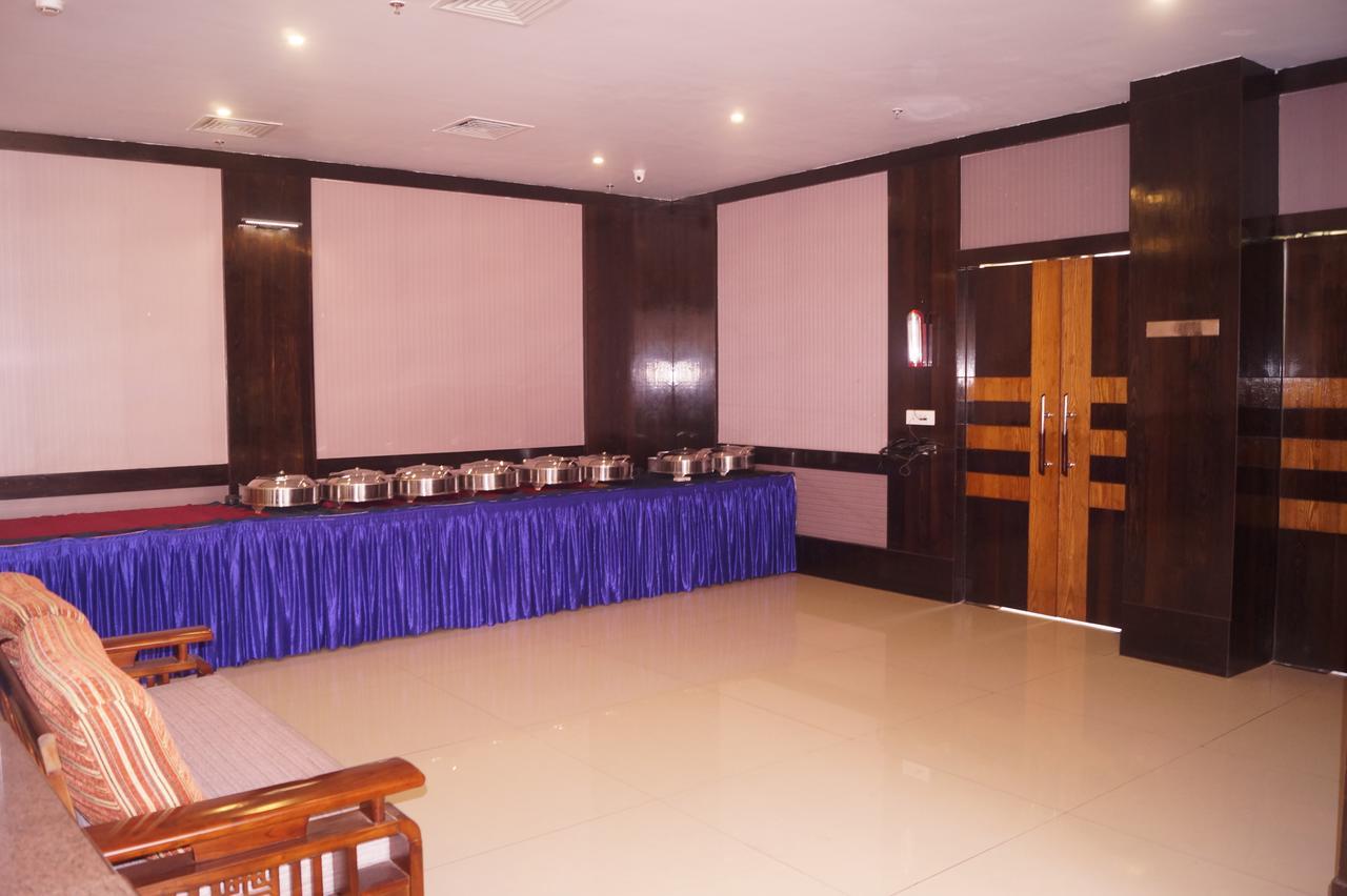 Kamlesh Continental Hotel Angul ภายนอก รูปภาพ