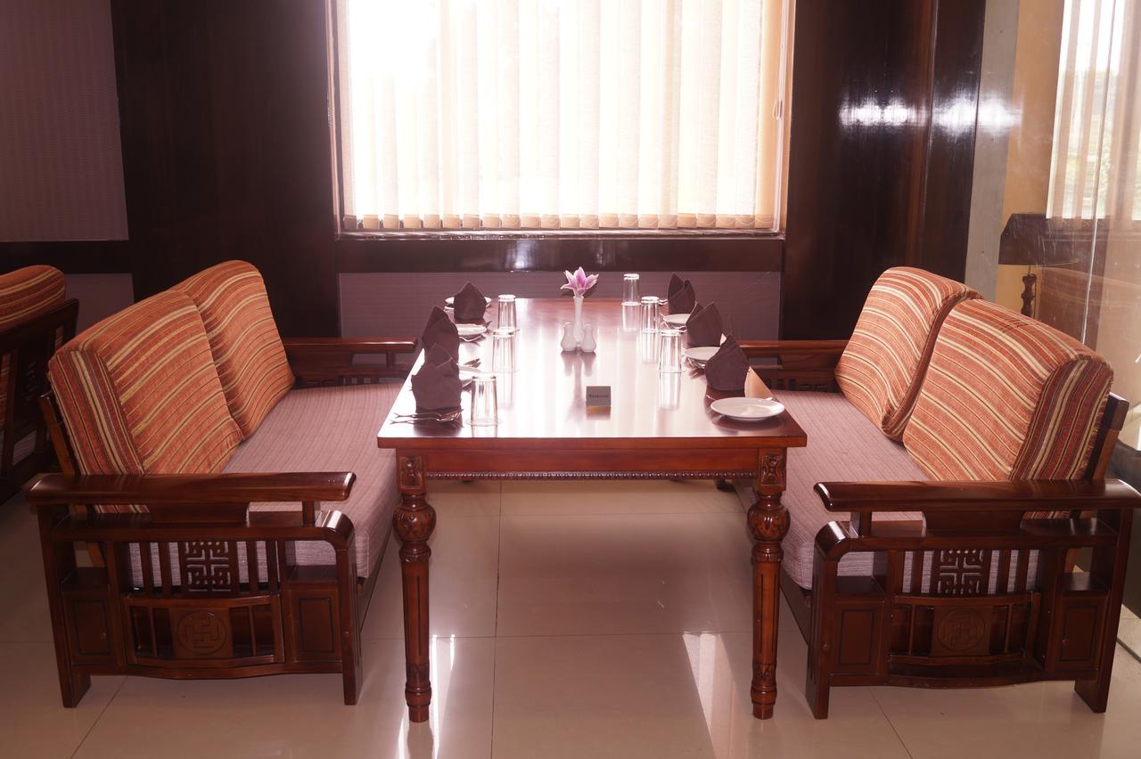 Kamlesh Continental Hotel Angul ภายนอก รูปภาพ