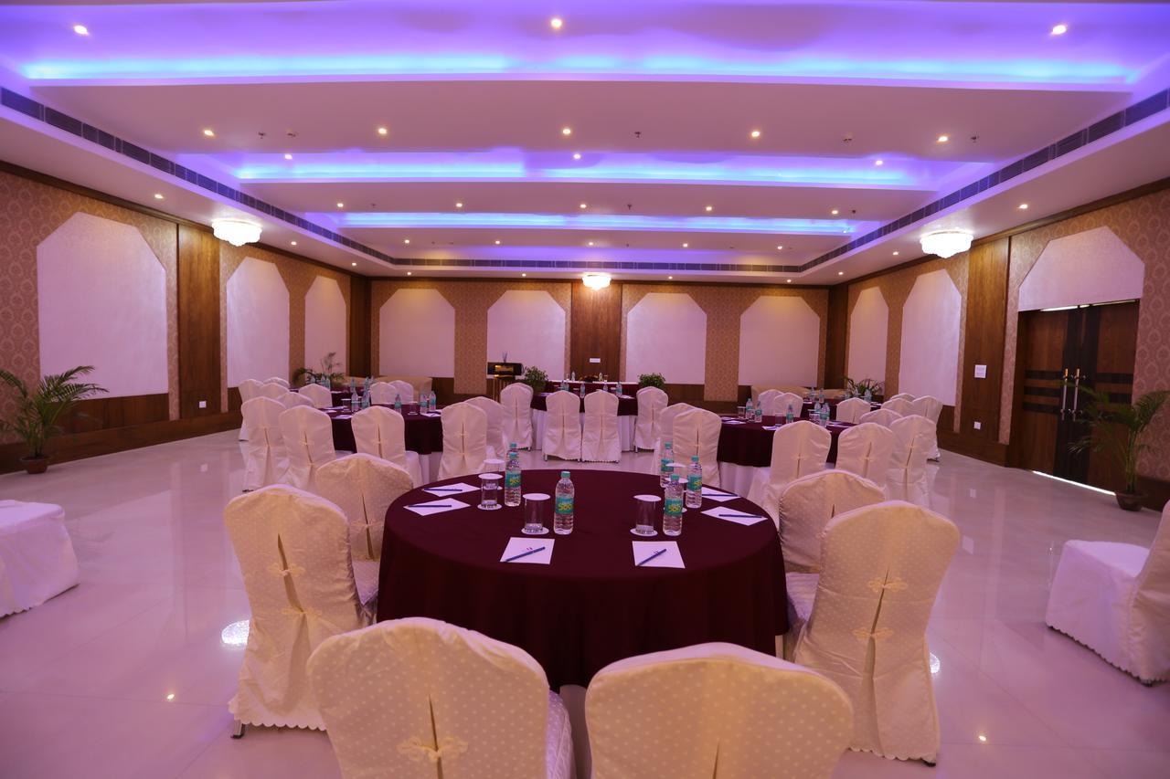 Kamlesh Continental Hotel Angul ภายนอก รูปภาพ