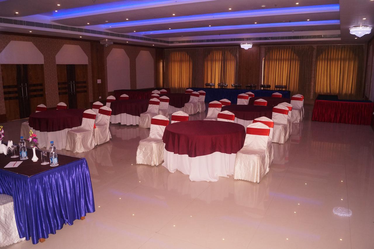 Kamlesh Continental Hotel Angul ภายนอก รูปภาพ