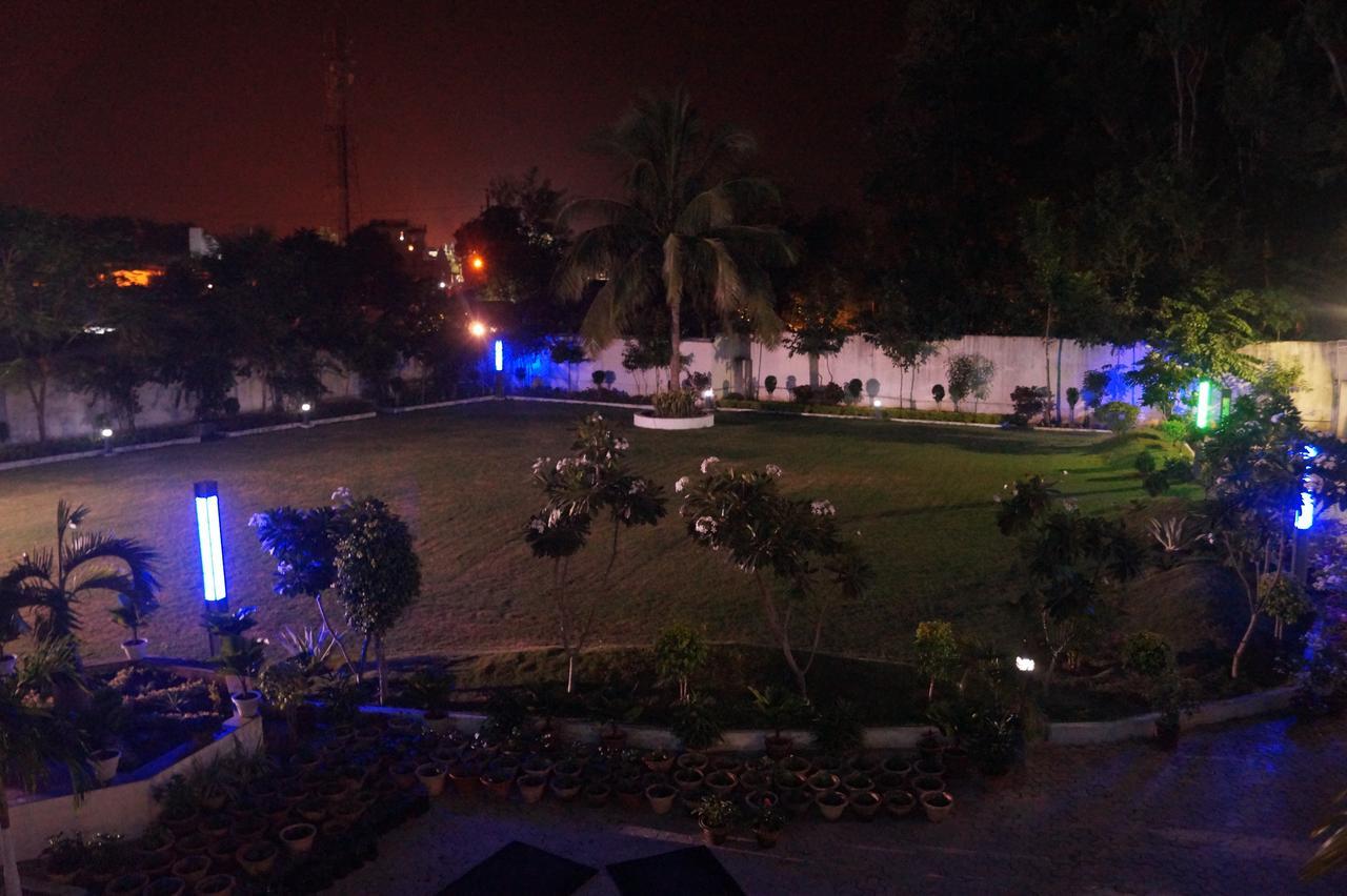 Kamlesh Continental Hotel Angul ภายนอก รูปภาพ