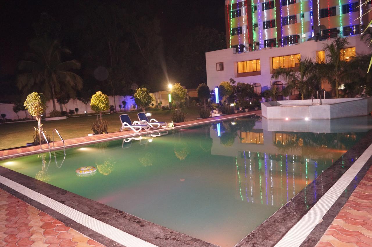 Kamlesh Continental Hotel Angul ภายนอก รูปภาพ