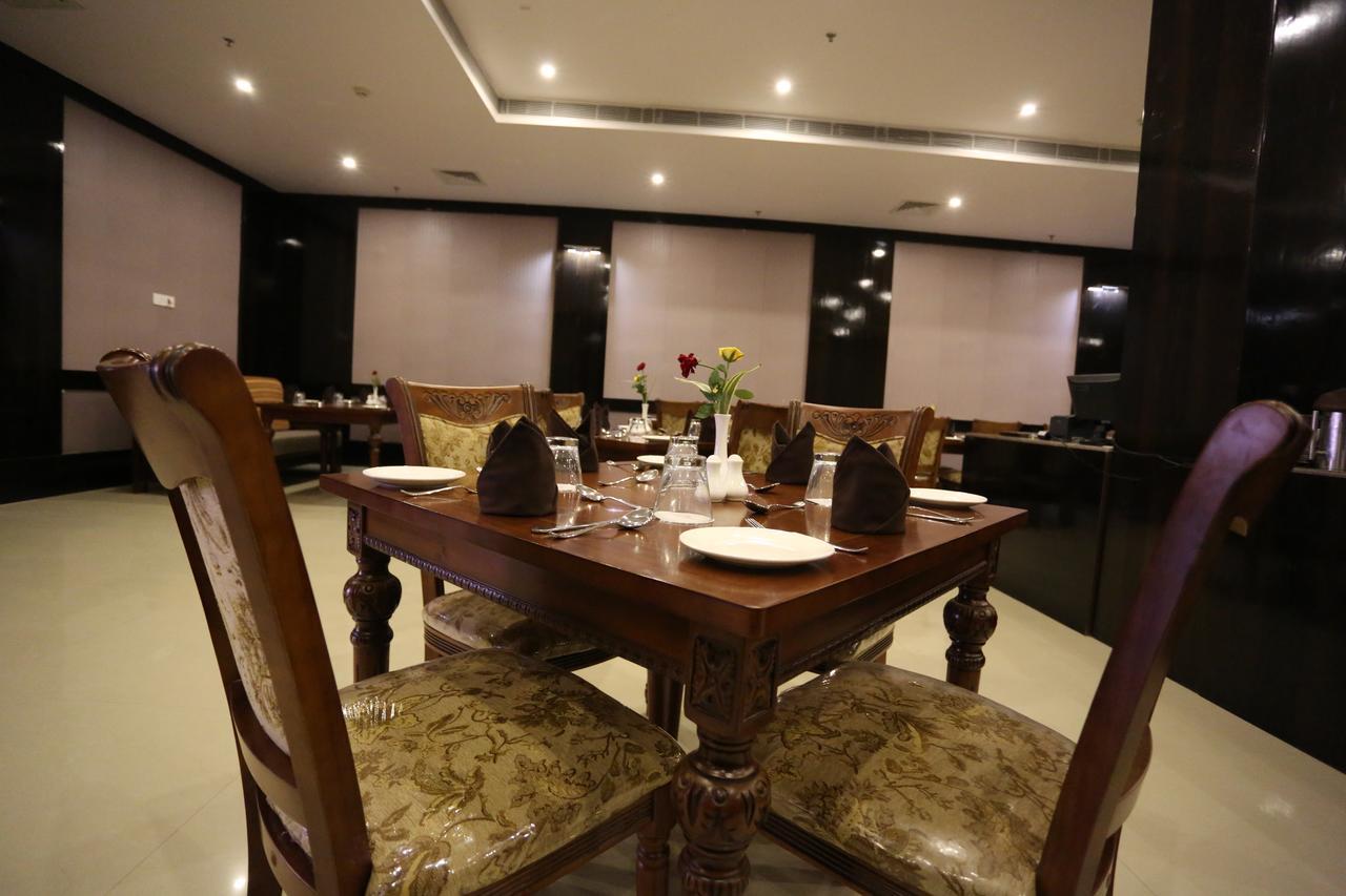 Kamlesh Continental Hotel Angul ภายนอก รูปภาพ